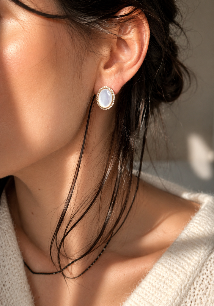 Moon Elegance