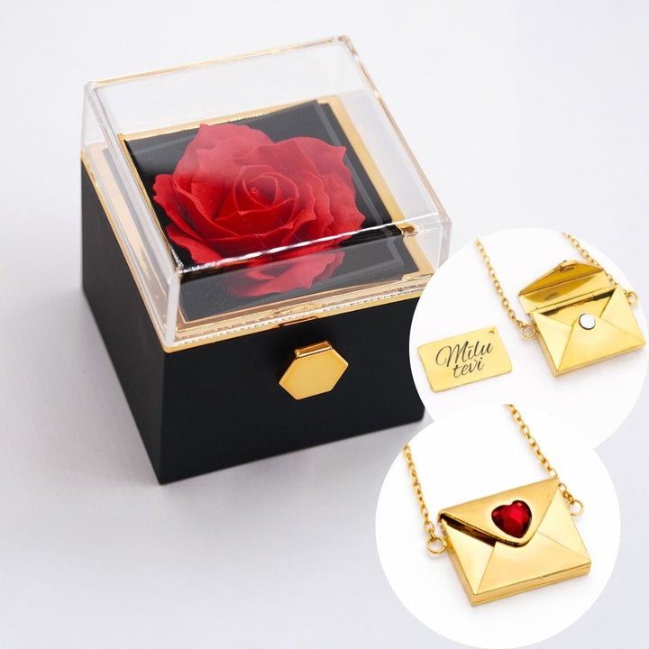 Zelta krāsas kaklarota ar gravējumu