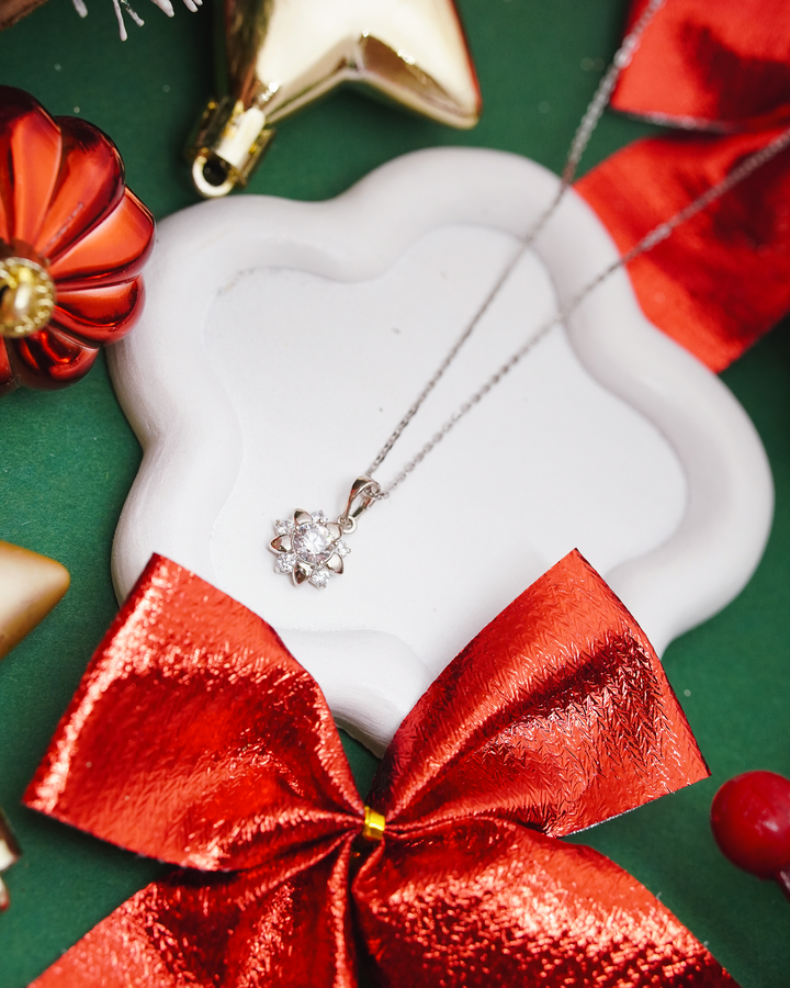 Komplekts kaklarota un hovlīta rokassprādze Miera balanss