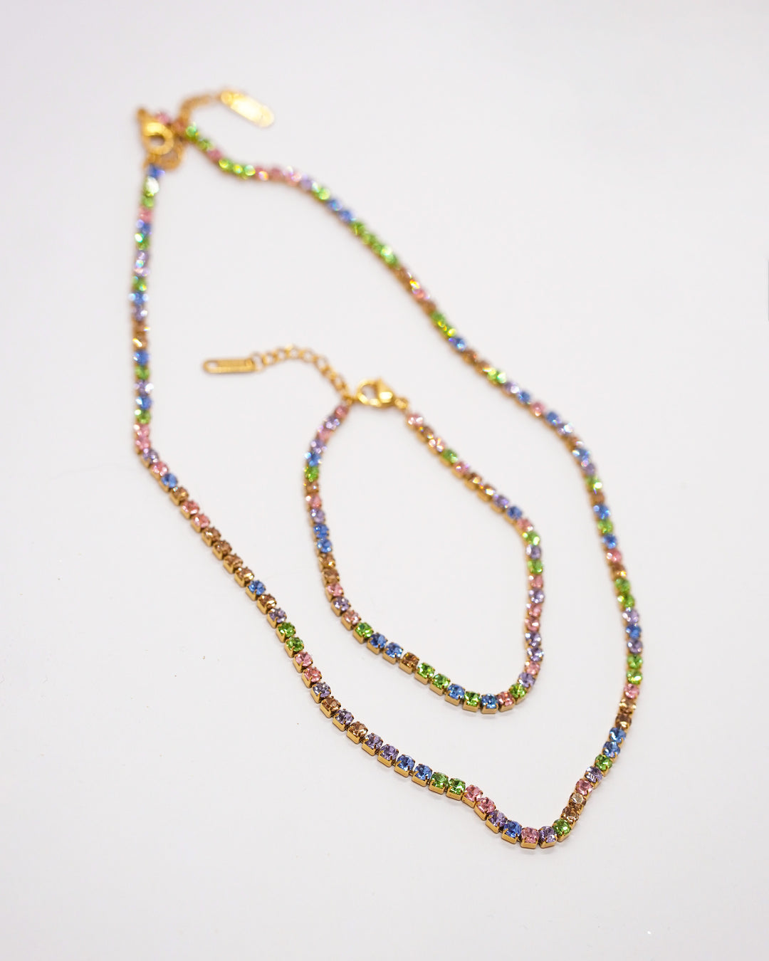 Rokassprādze un kaklarota Rainbow