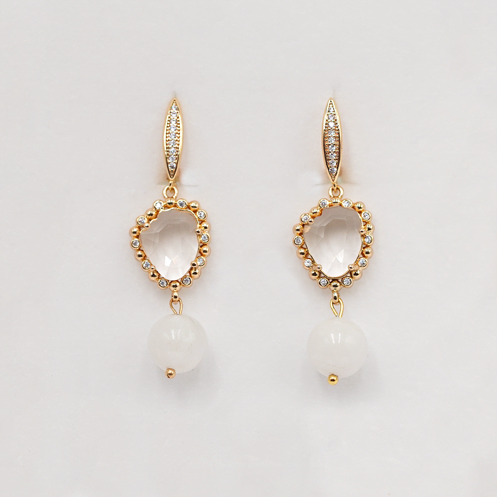 auskari ar mēnesakmeni