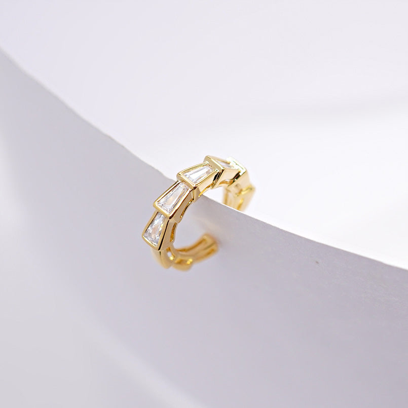 Auss kaffs ar kristāliem Saturday