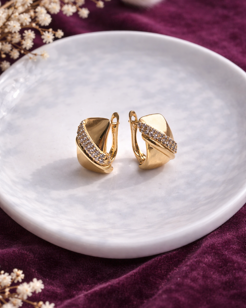 apzeltītit ausakri ar angļu aizdari 