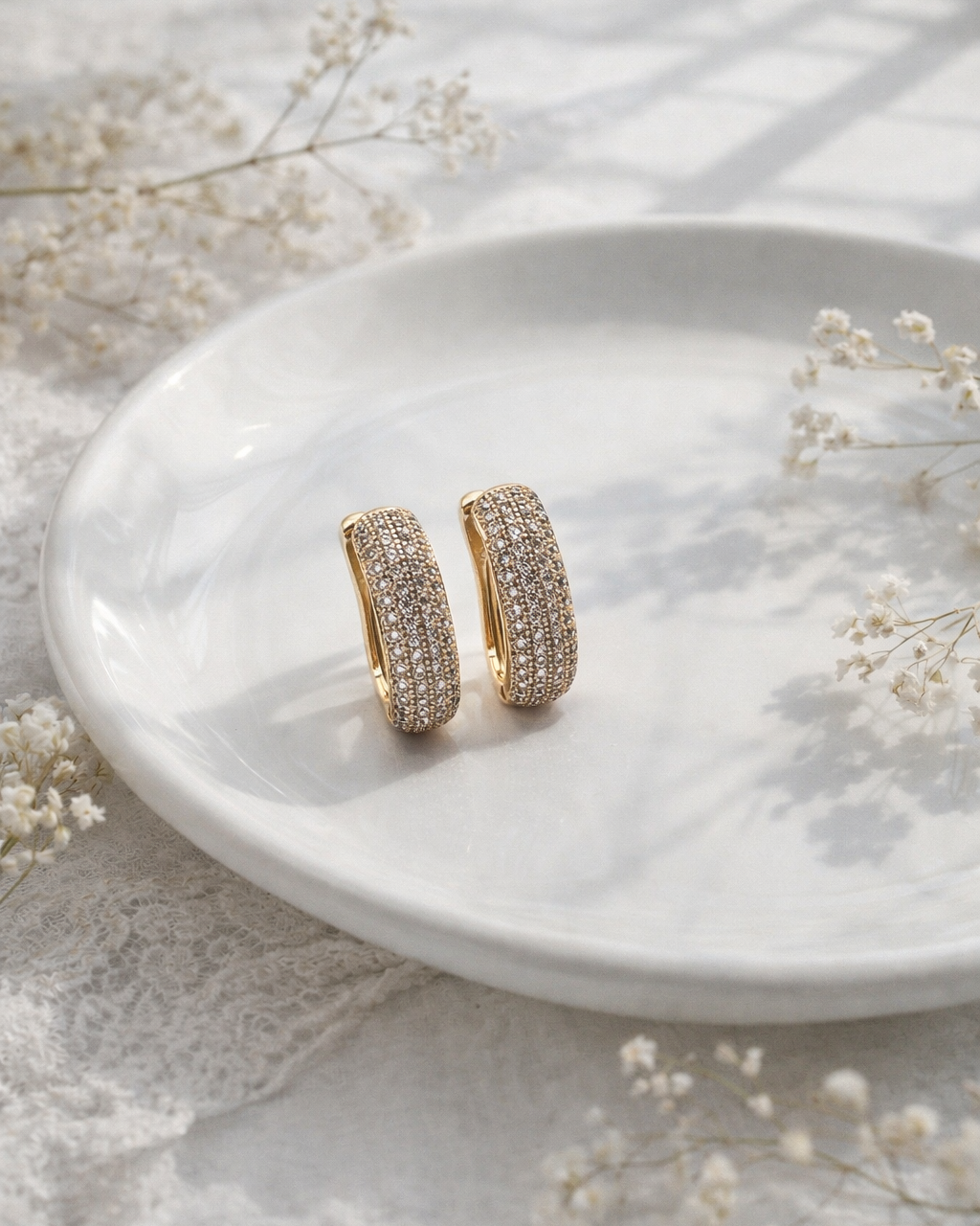 auskari apzeltīti ar cirkoniju