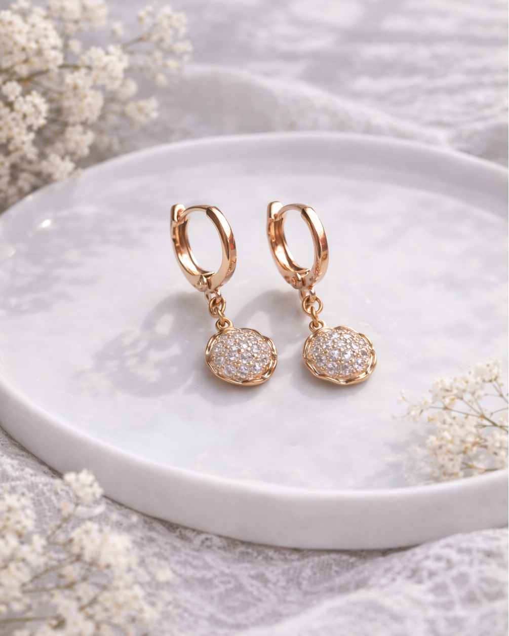 sieviešu auskari apzeltīti