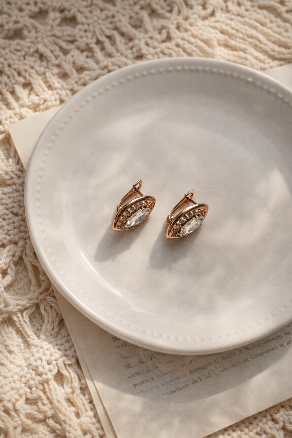 auskari ar anglu aizdari un kristaliem