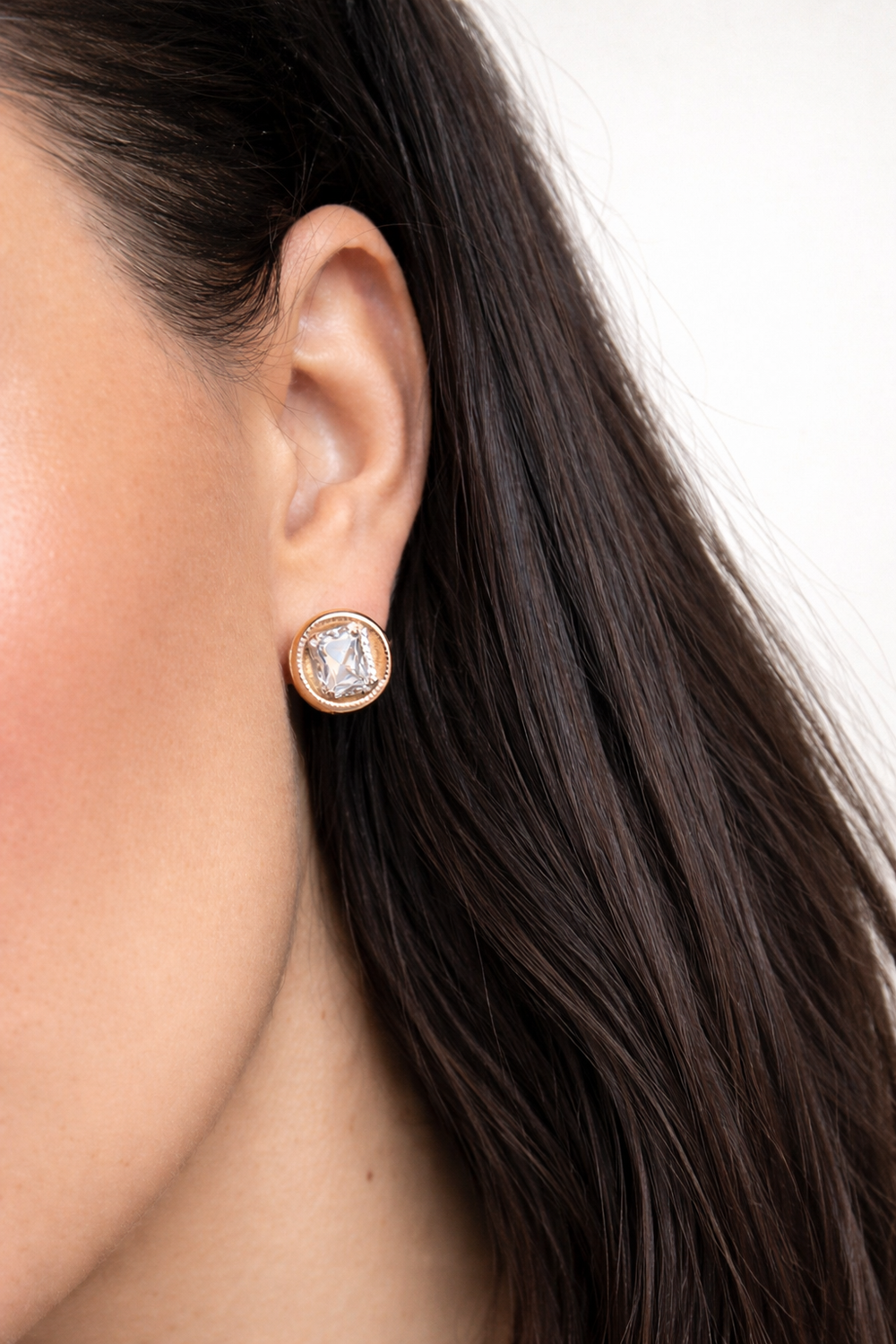 ikdienas auskari ar anglu aizdari un kristaliem