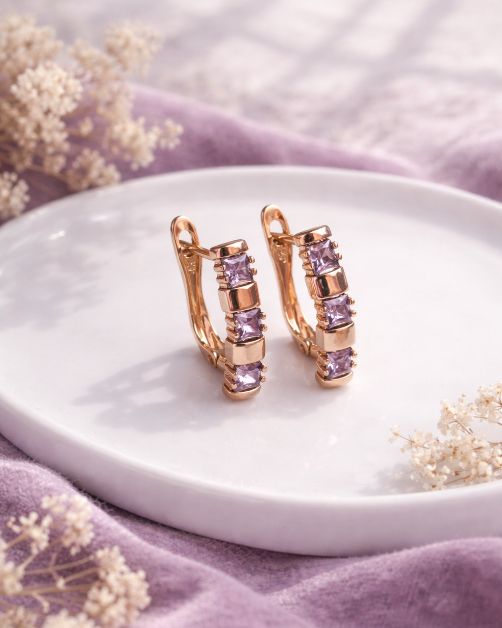 auskri  violetā krāsā