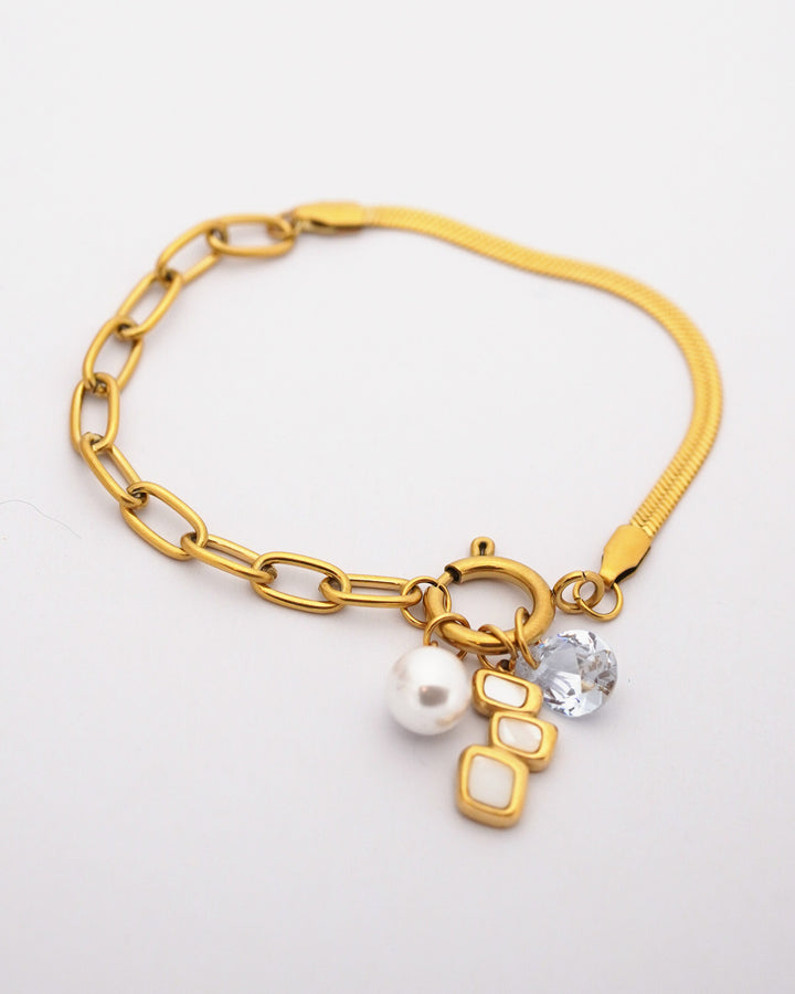 Maināmi un personalizējami piekariņi rokassprādzei