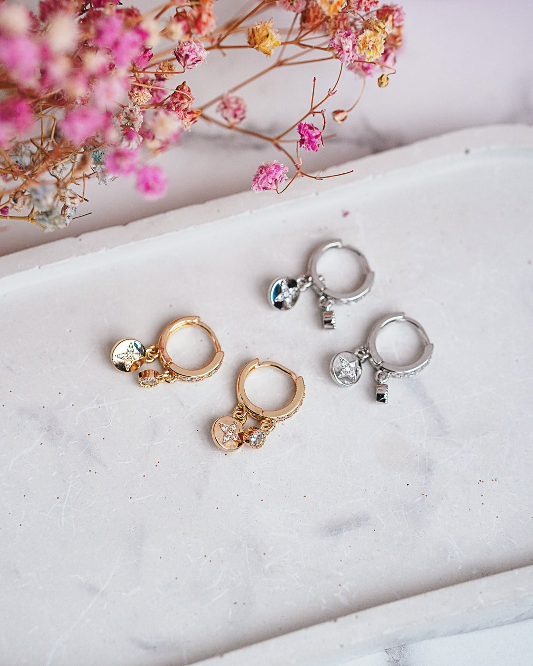 Auskari ar riņķīšu aizdari