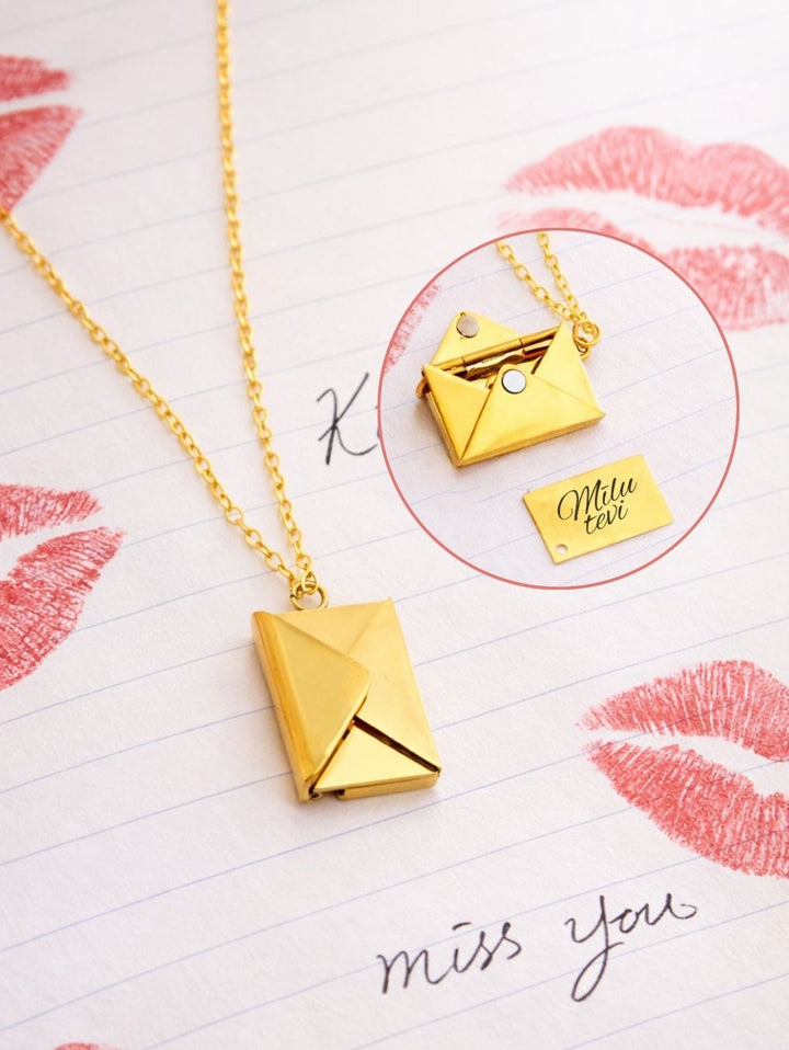 kaklarota aploksne ar gravējumu