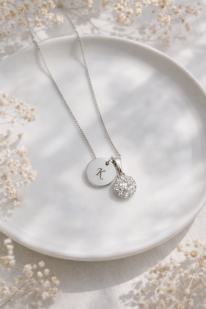 Dāvana draudzenei ar personalizētu gravējumu