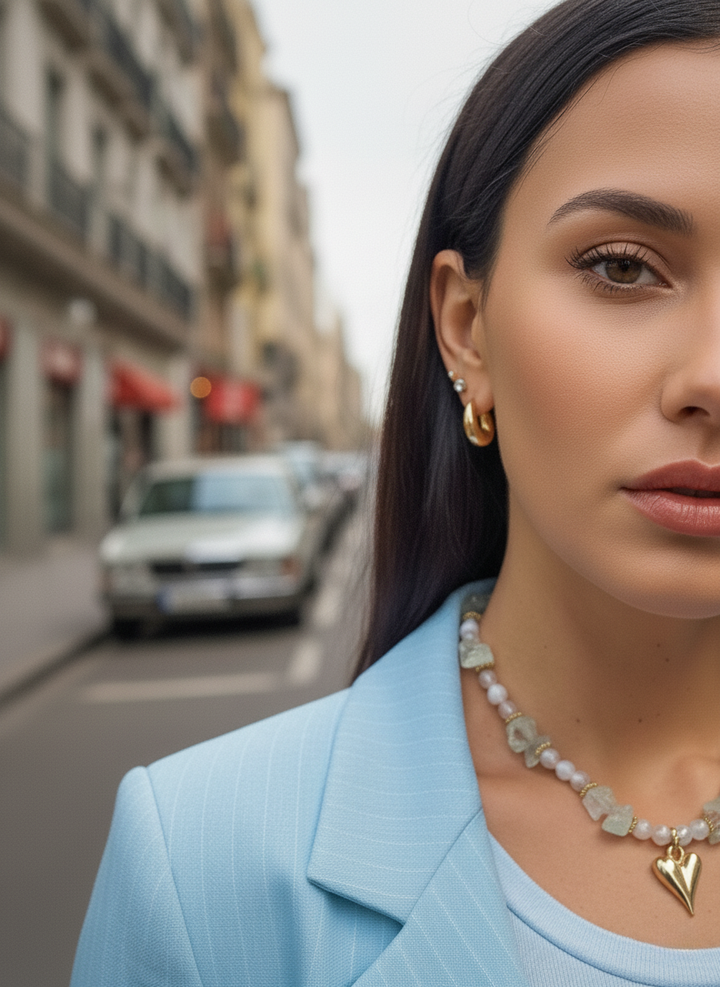 ekskluzvā  kaklarota 