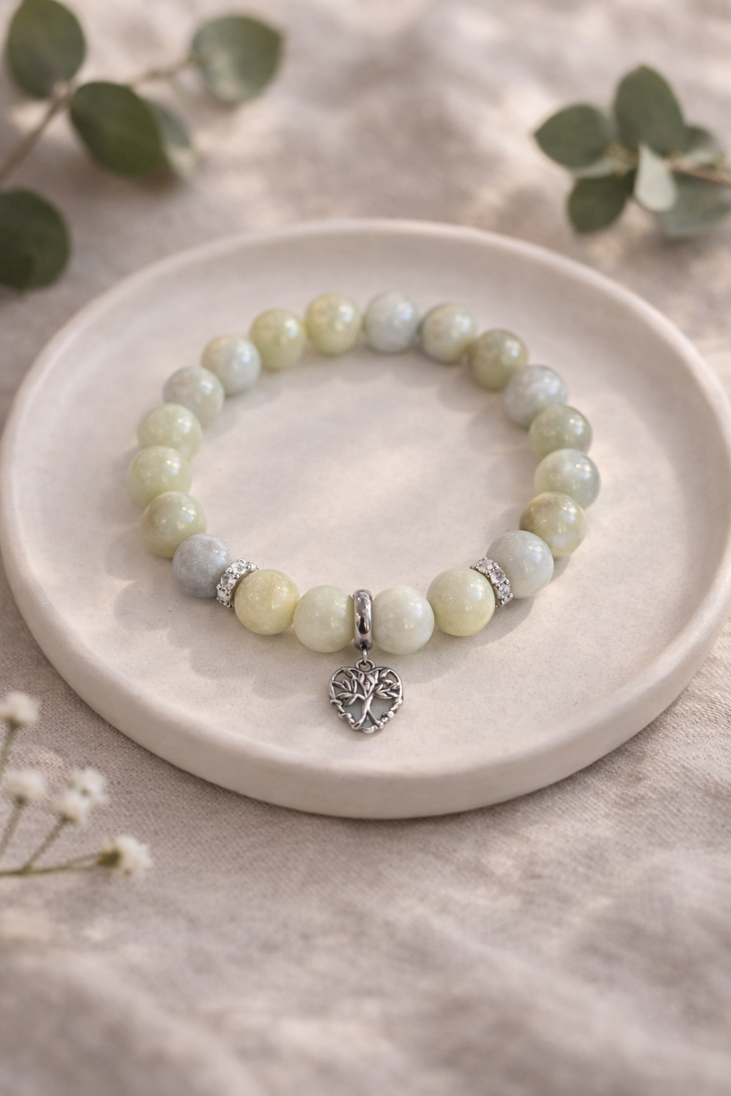 dabīgā akmens rokassprādze ar žadeītu