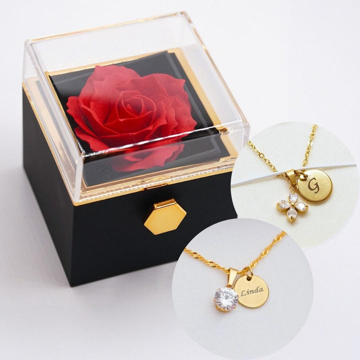 āvana mātes dienā sievietei kaklarota ar gravējumu 