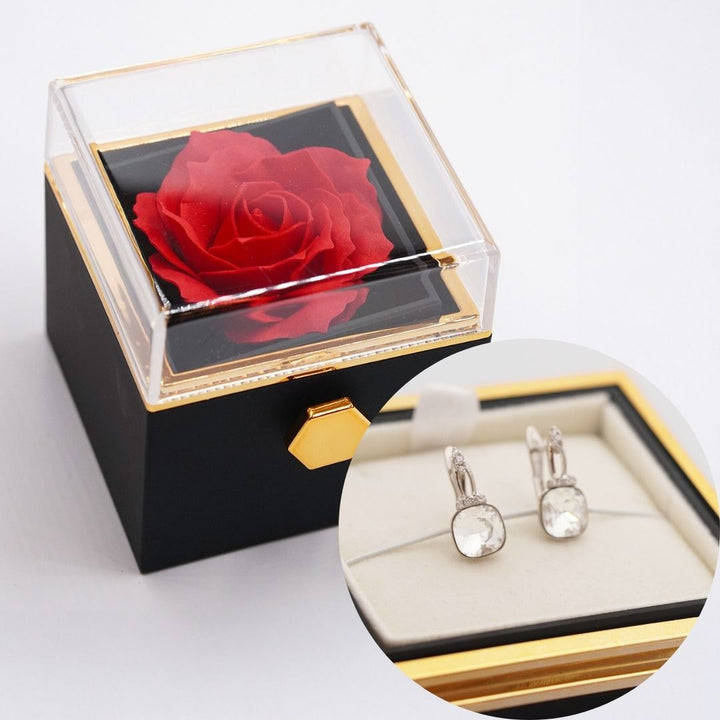 Mūžīgā roze ar auskariem - vairāki varianti