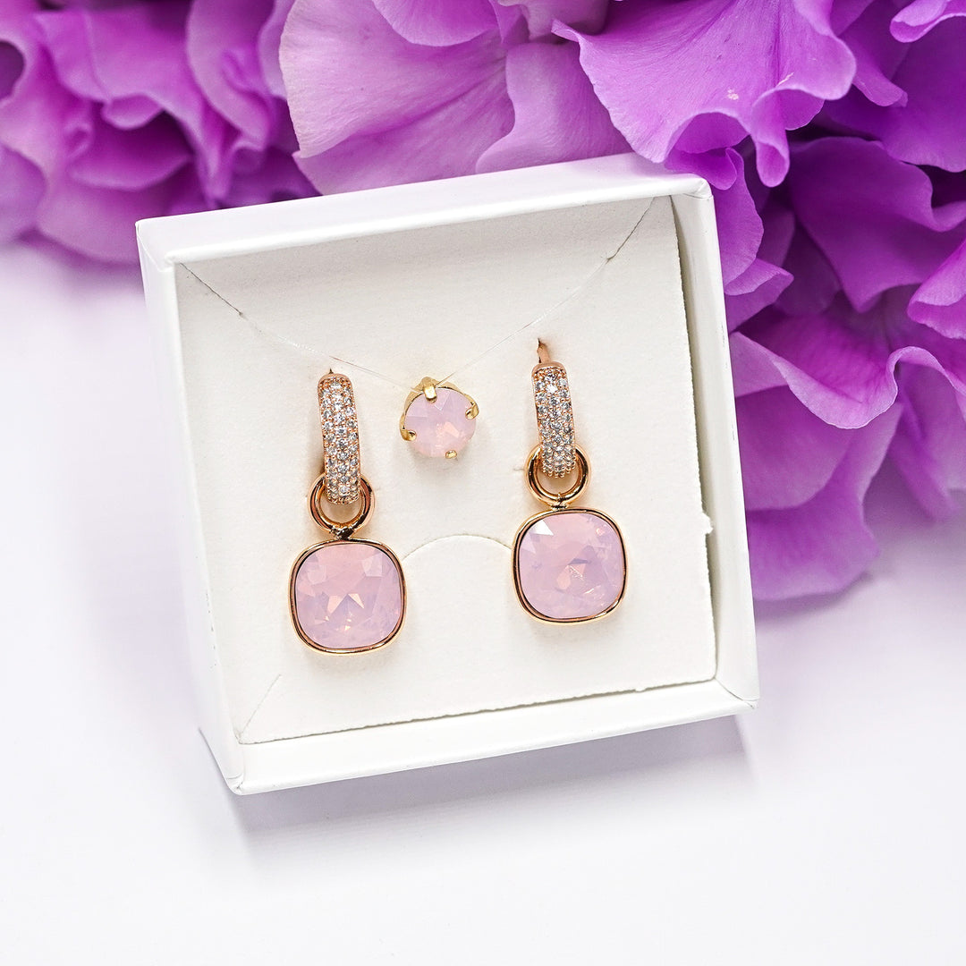 neredzamā kaklarota un auskari