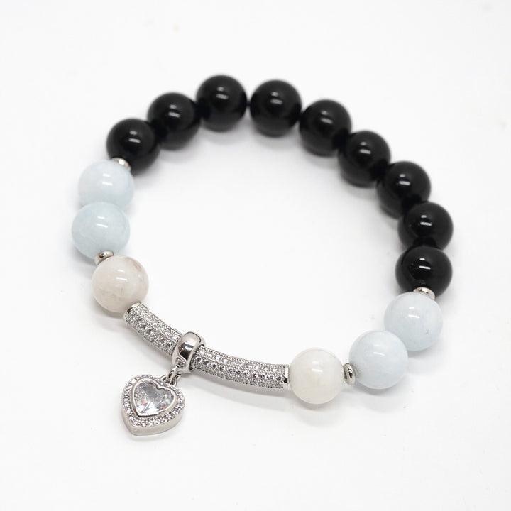 rokassprādze ar sirds kulonu