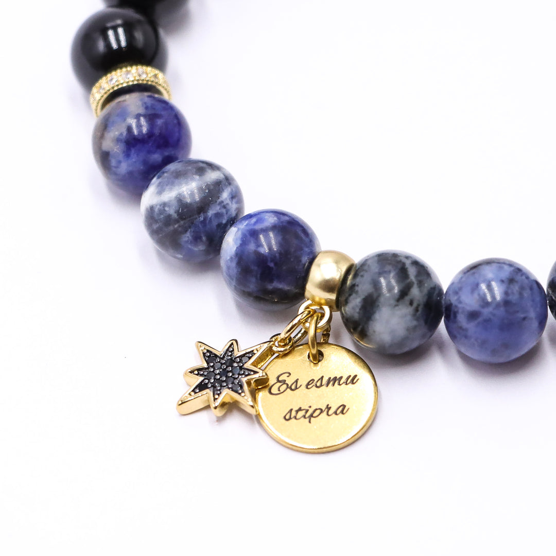 medaljons ar gravējumu