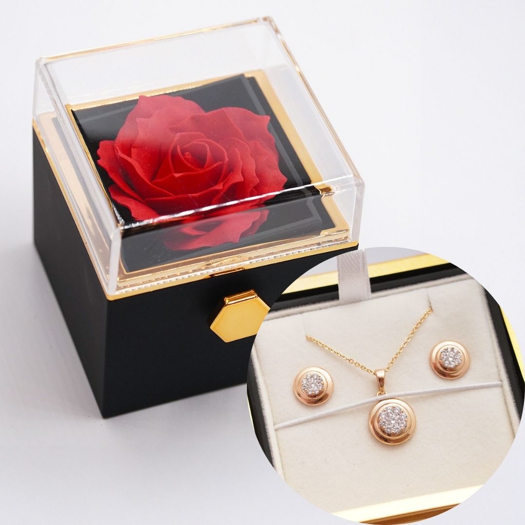 apzeltīts rotu komplekts