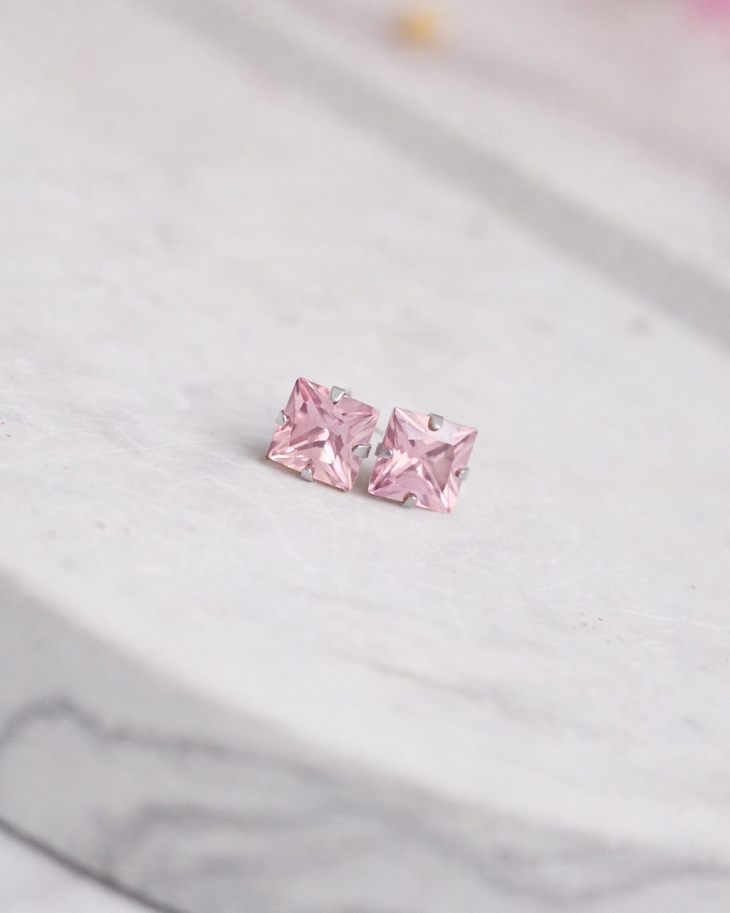 nagliņu auskri rozā krāsā