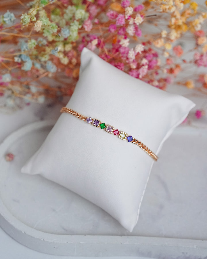 Rokassprādze ar kristāliem