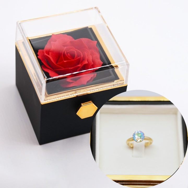 rožu kaste ar gredzenu