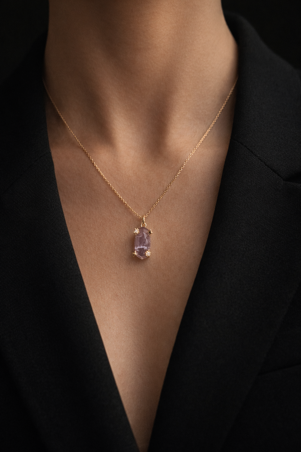 Eleganta ametista kaklarota