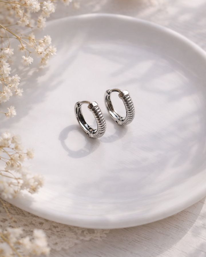 mazi sudraba auskari