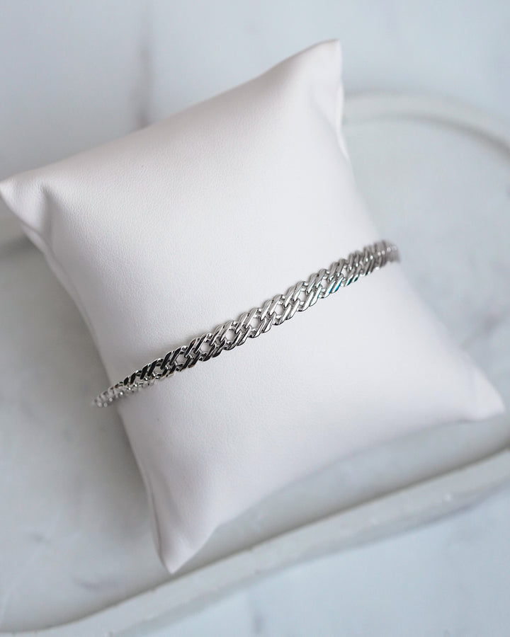 Klasiska rokassprādze