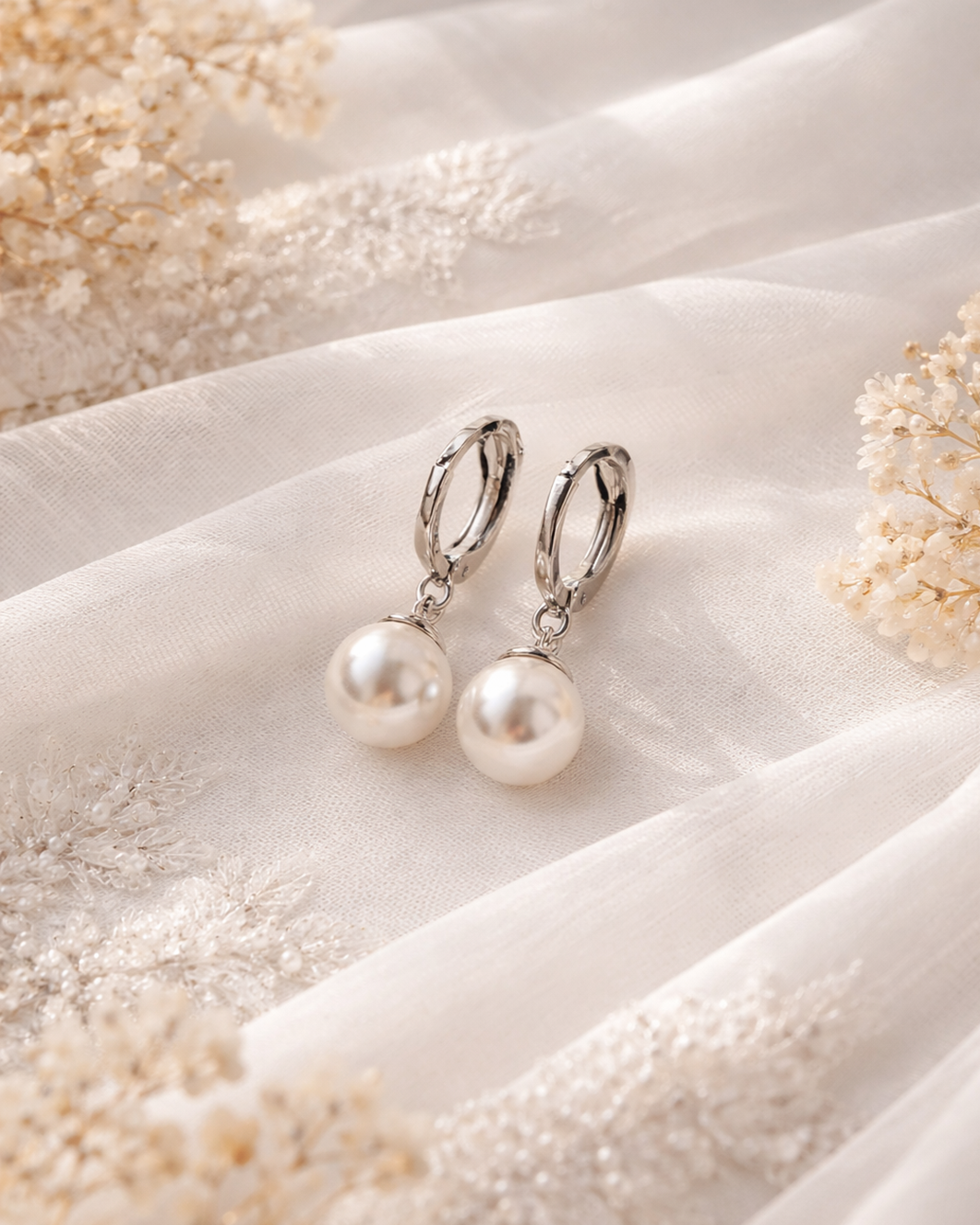 sudraba krāsā ar pērli kāzām