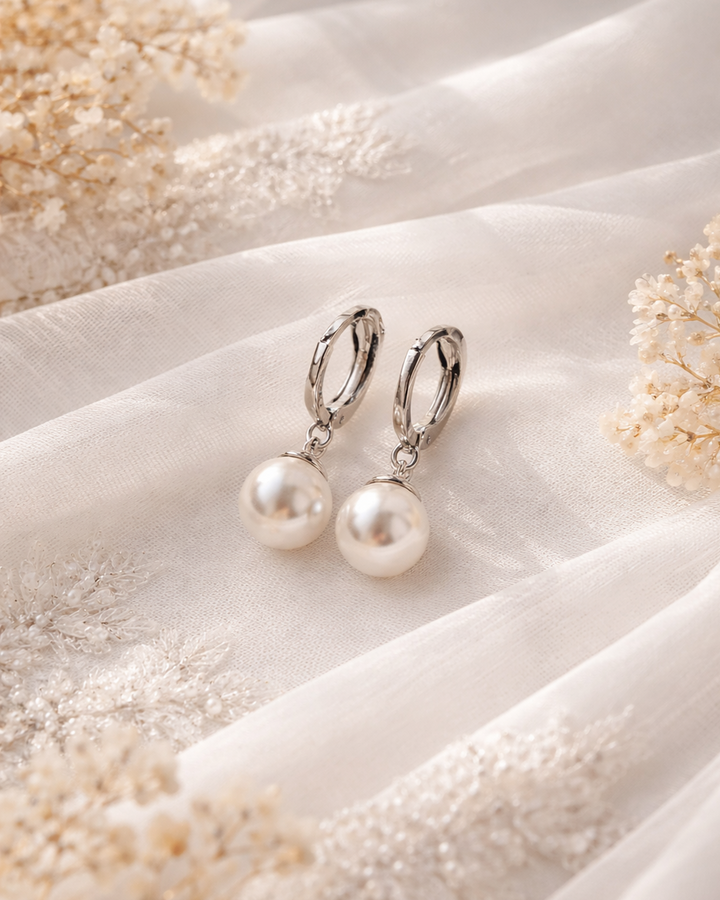 sudraba krāsā ar pērli kāzām