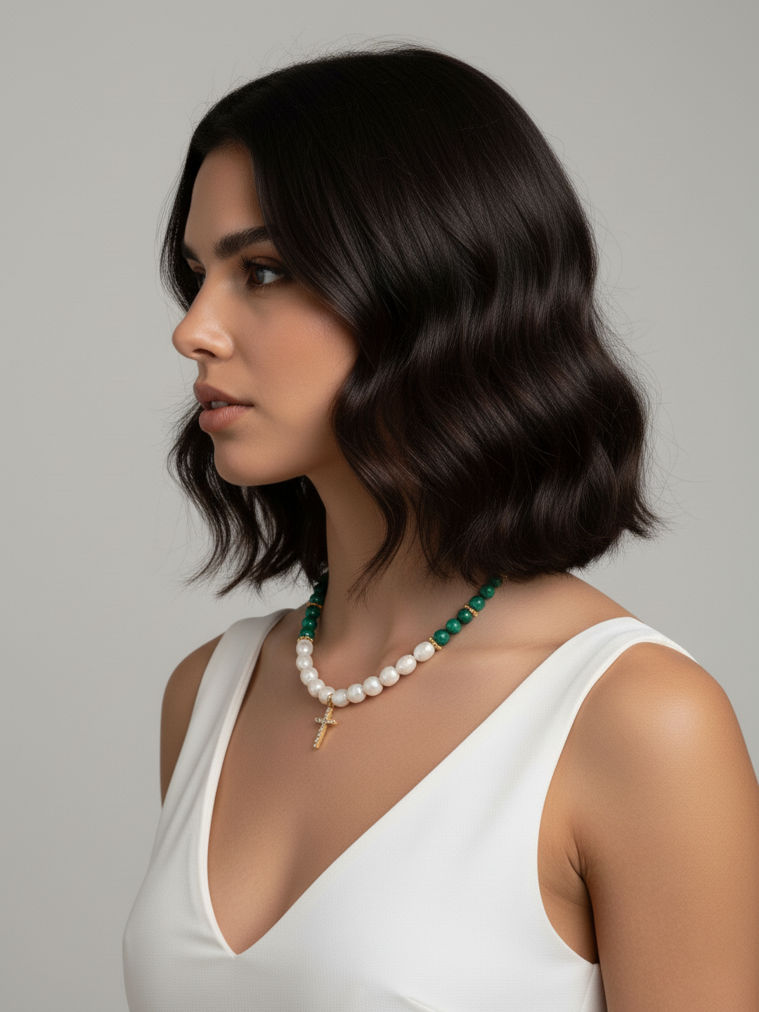 malahīta un upes pērļu kaklarota